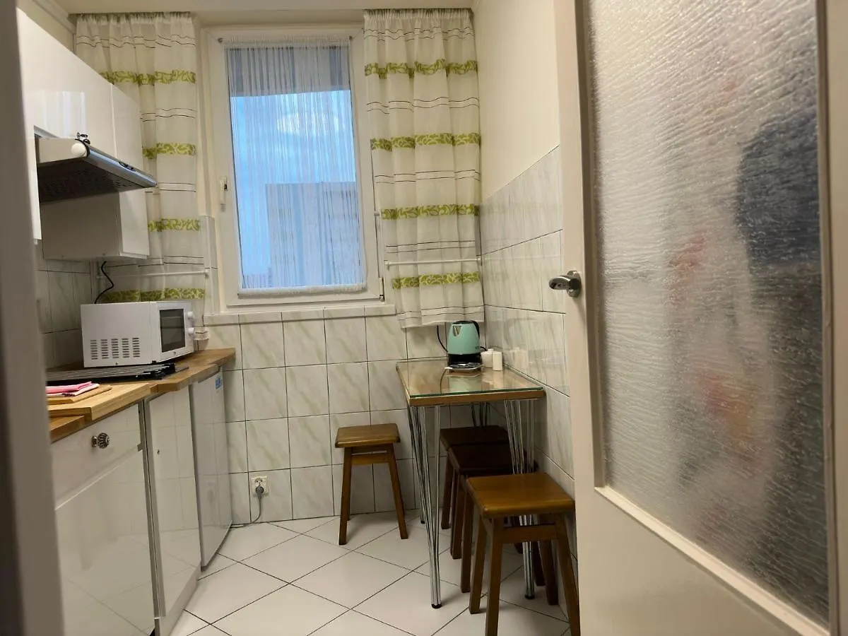Apartament Bazylianska - 100M Do Metra 