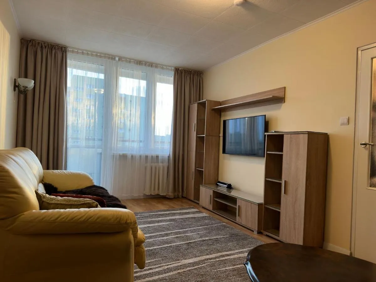 Appartamento Apartament Bazylianska - 100M Do Metra 